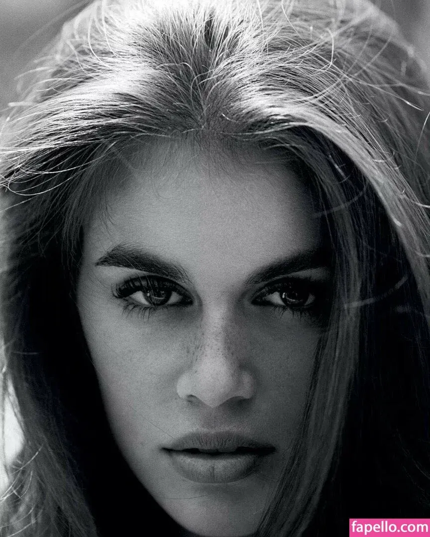 Özgü Kaya Onlyfans Photo Gallery 