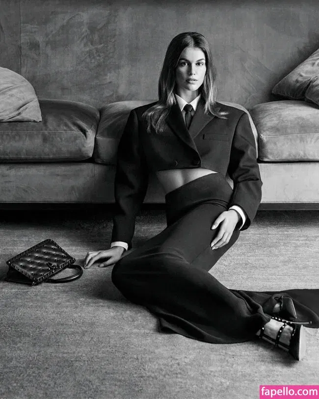 Özgü Kaya Onlyfans Photo Gallery 