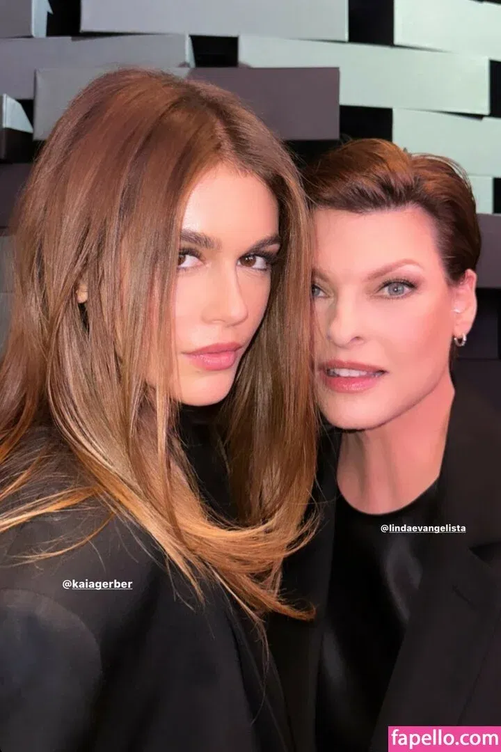 Özgü Kaya Onlyfans Photo Gallery 