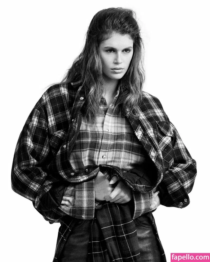 Özgü Kaya Onlyfans Photo Gallery 