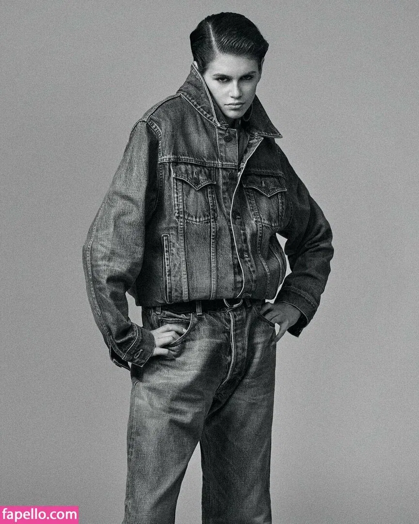 Özgü Kaya Onlyfans Photo Gallery 