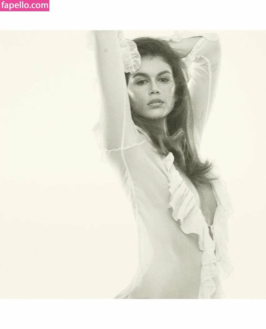 Özgü Kaya Onlyfans Photo Gallery 