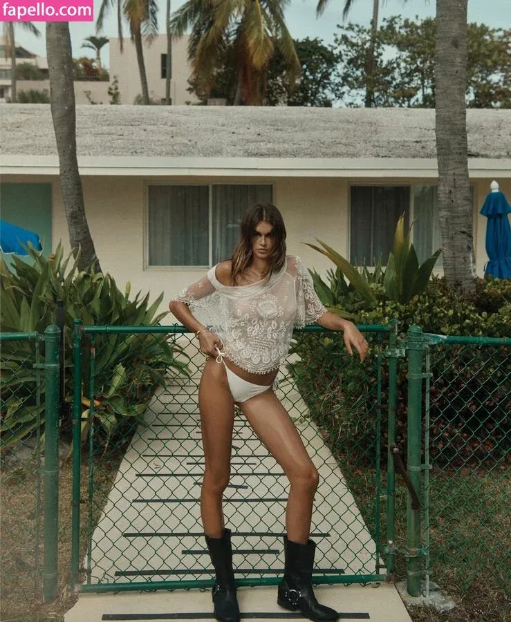 Özgü Kaya Onlyfans Photo Gallery 