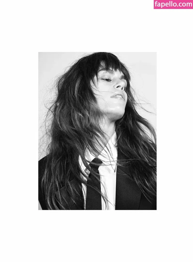 Özgü Kaya Onlyfans Photo Gallery 