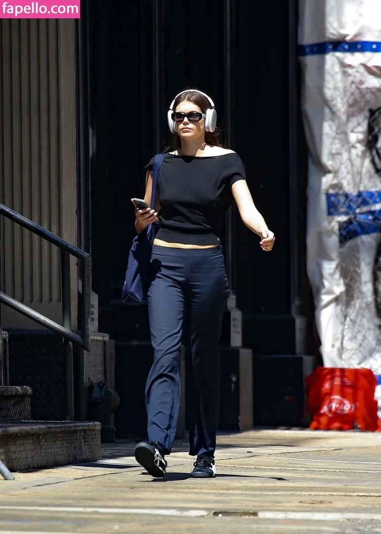 Özgü Kaya Onlyfans Photo Gallery 