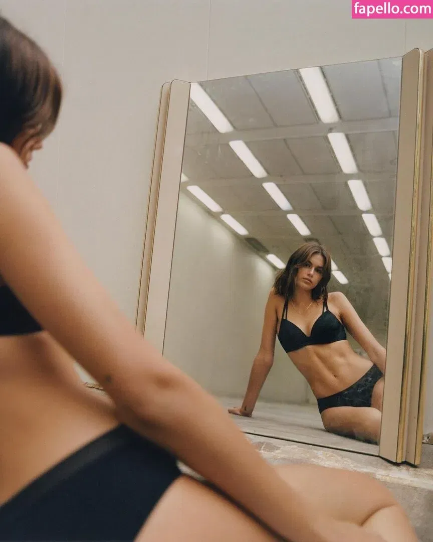 Özgü Kaya Onlyfans Photo Gallery 