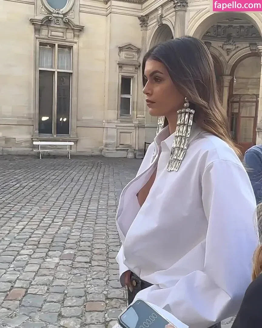 Özgü Kaya Onlyfans Photo Gallery 