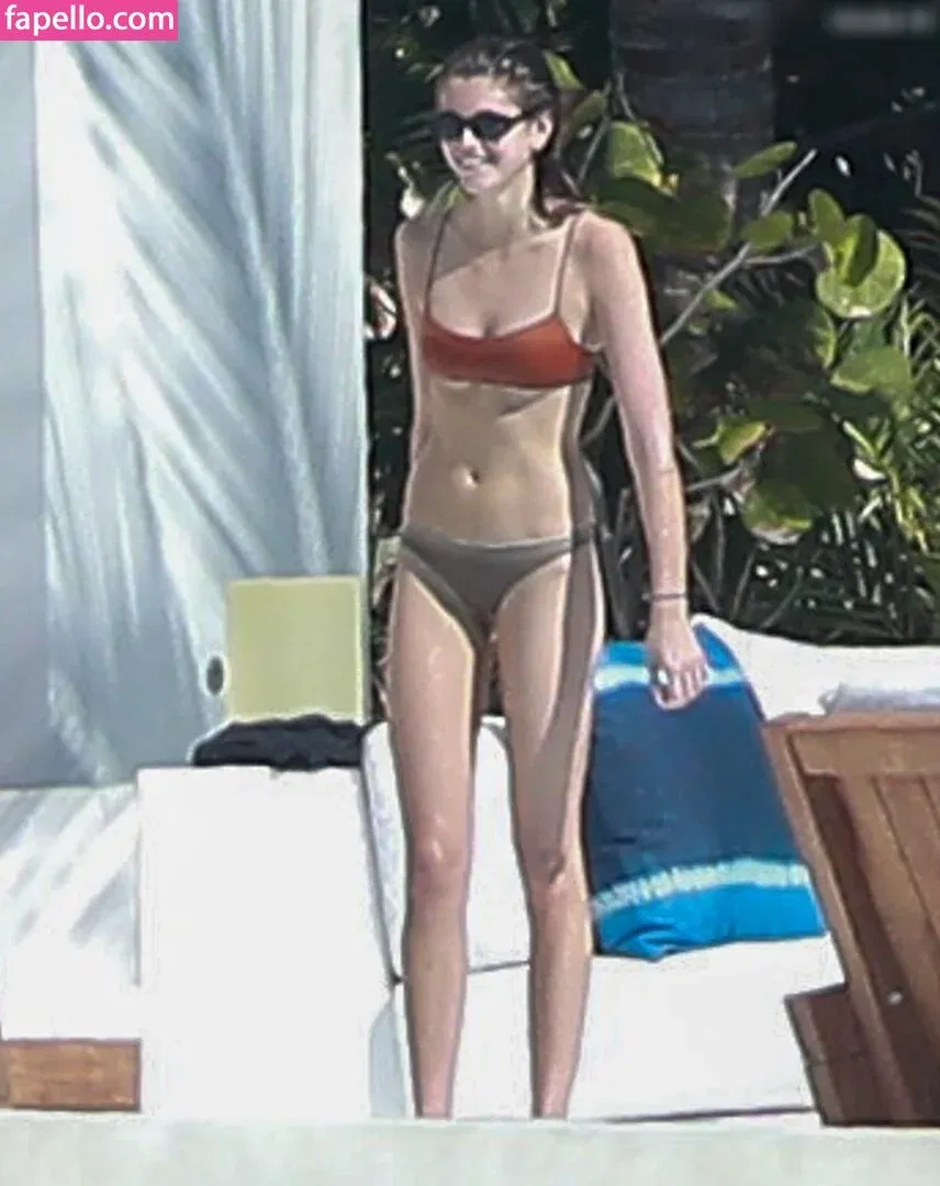 Özgü Kaya Onlyfans Photo Gallery 