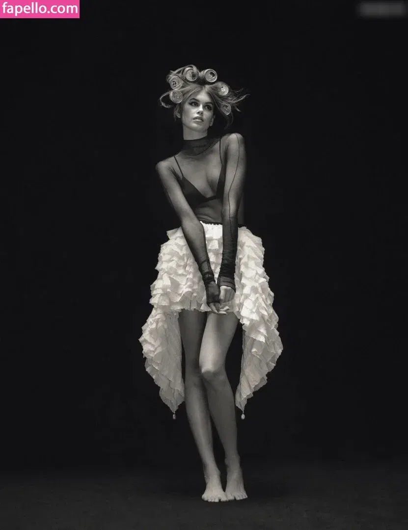 Özgü Kaya Onlyfans Photo Gallery 