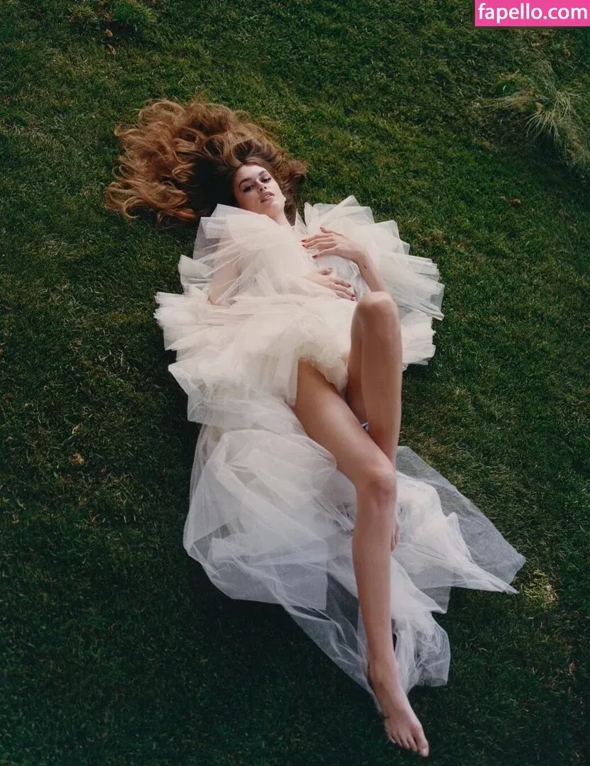 Özgü Kaya Onlyfans Photo Gallery 