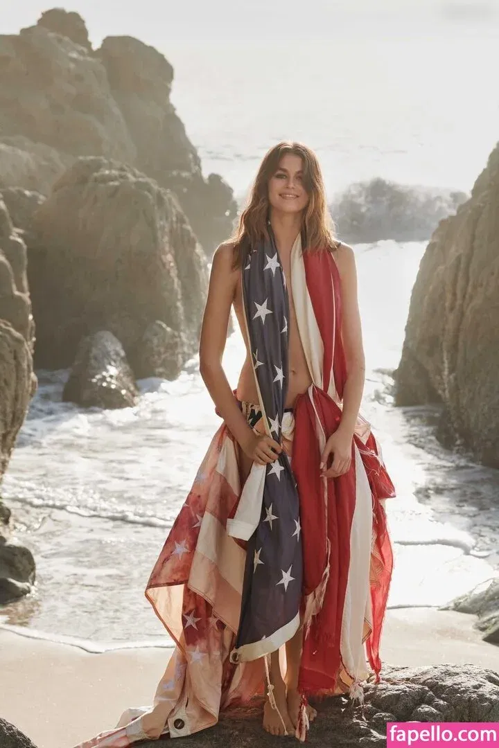 Özgü Kaya Onlyfans Photo Gallery 