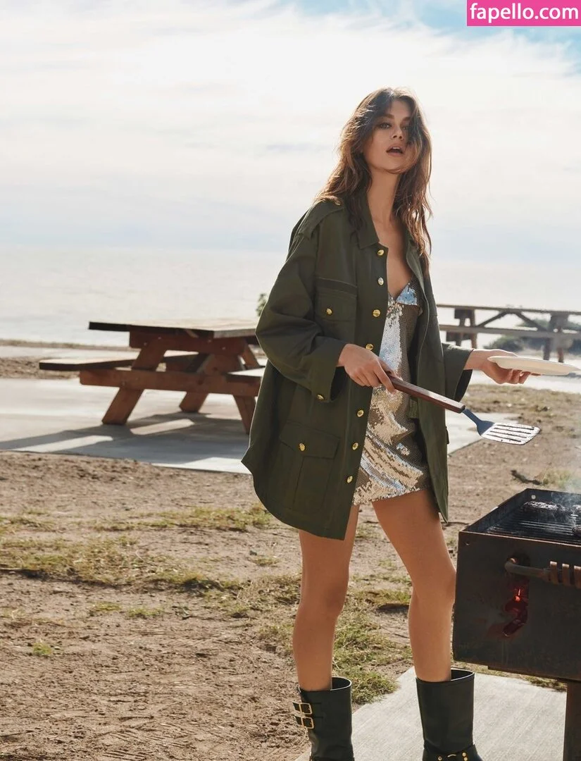 Özgü Kaya Onlyfans Photo Gallery 