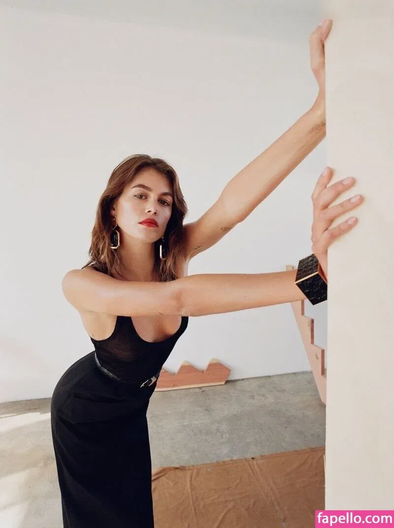 Özgü Kaya Onlyfans Photo Gallery 