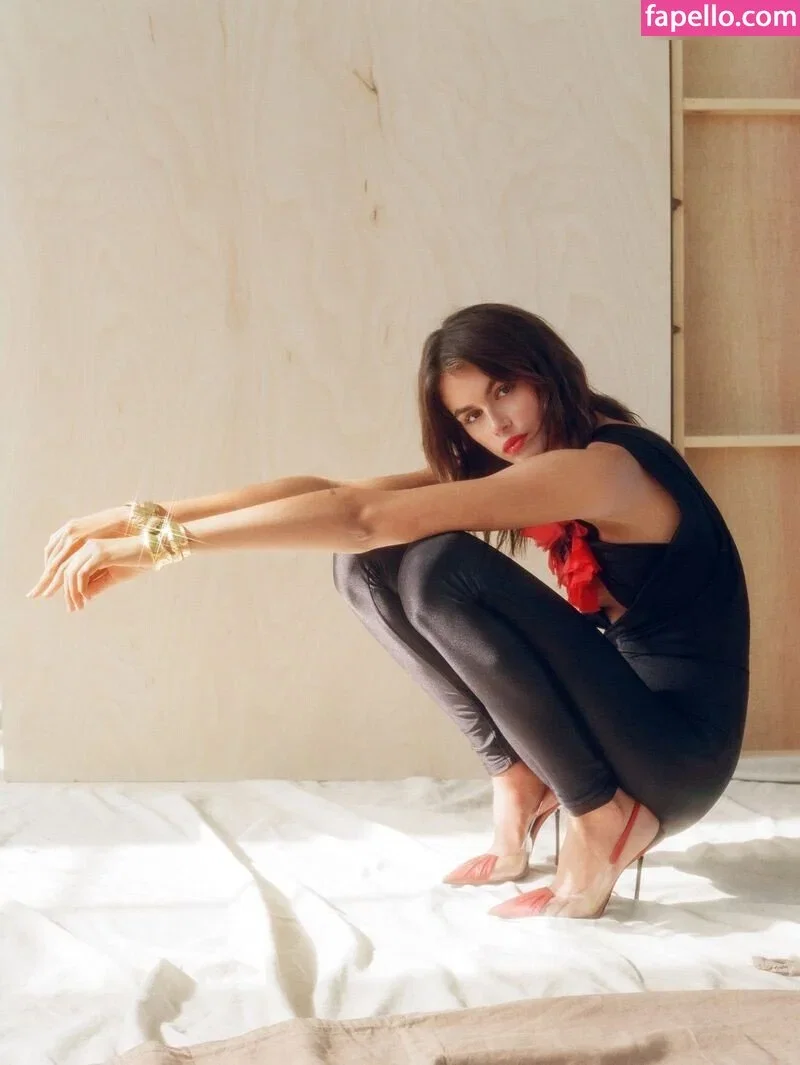 Özgü Kaya Onlyfans Photo Gallery 