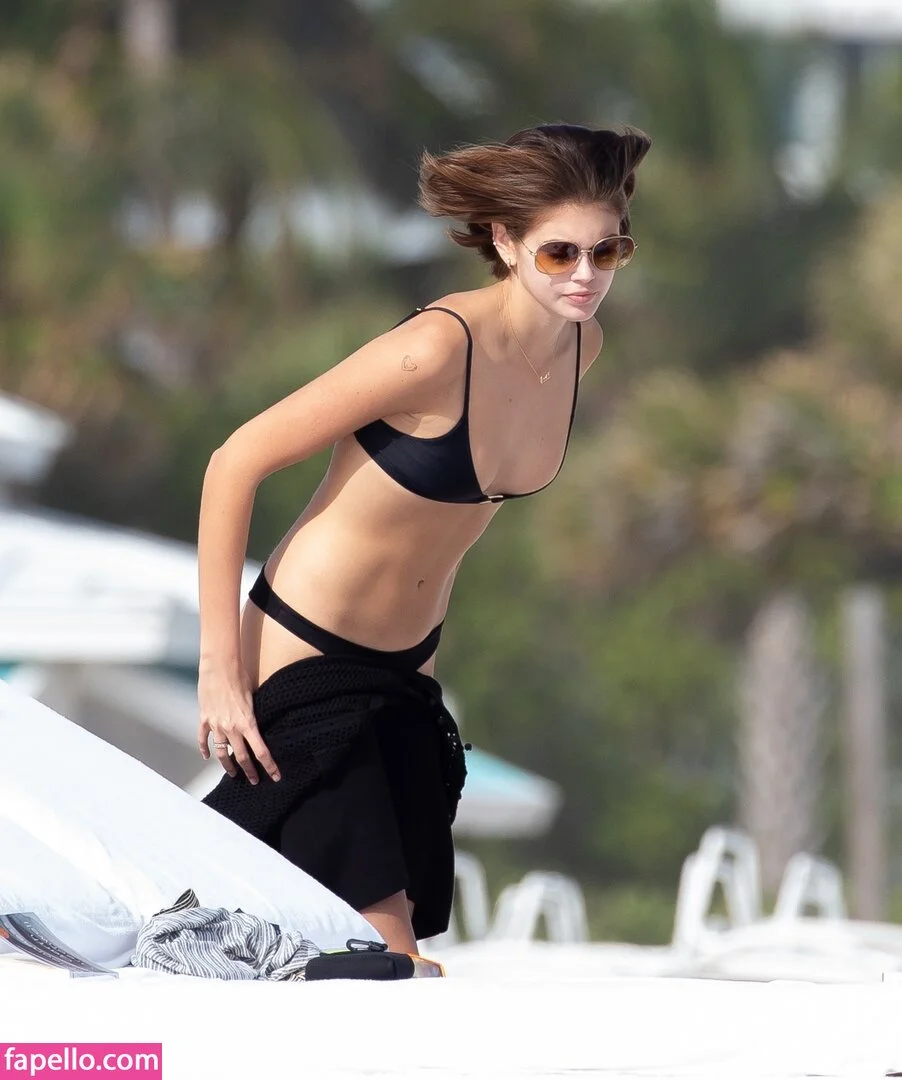 Özgü Kaya Onlyfans Photo Gallery 