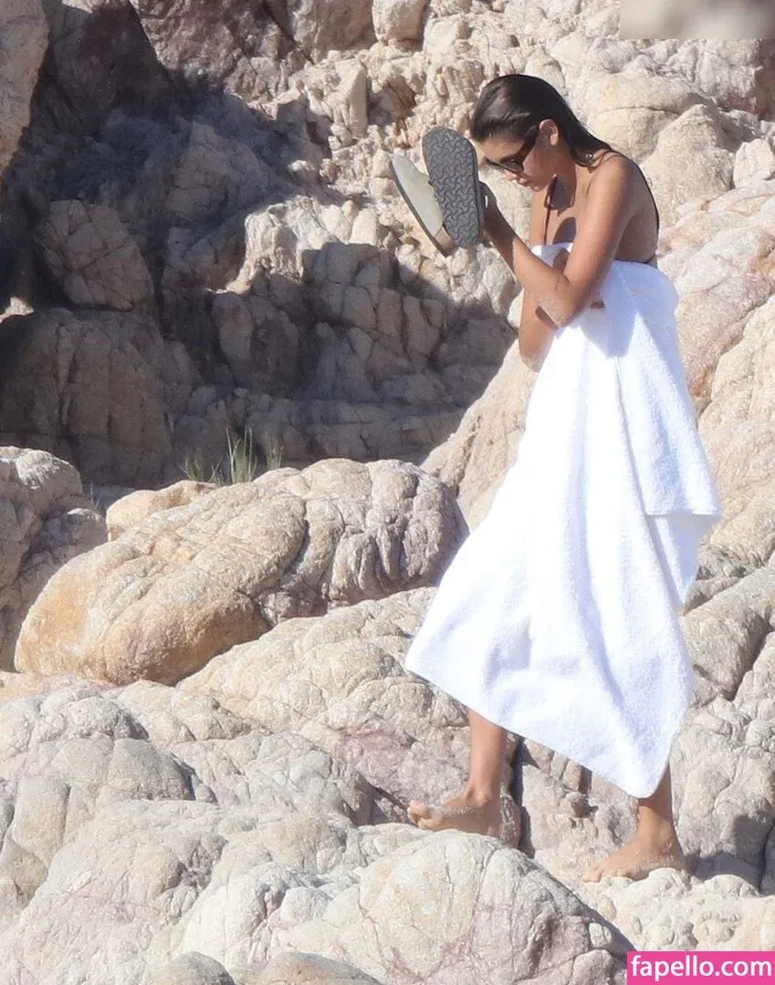 Özgü Kaya Onlyfans Photo Gallery 