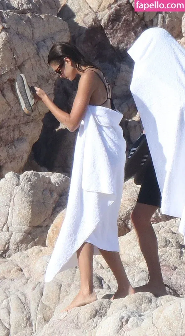 Özgü Kaya Onlyfans Photo Gallery 