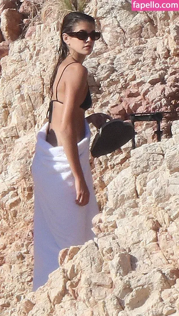 Özgü Kaya Onlyfans Photo Gallery 