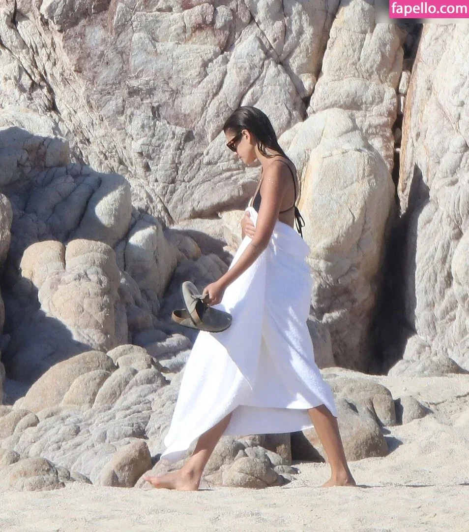 Özgü Kaya Onlyfans Photo Gallery 