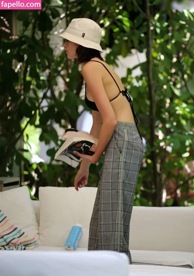 Özgü Kaya Onlyfans Photo Gallery 