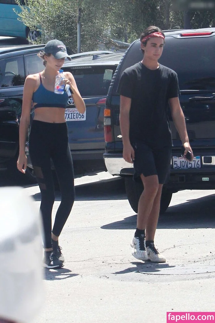 Özgü Kaya Onlyfans Photo Gallery 