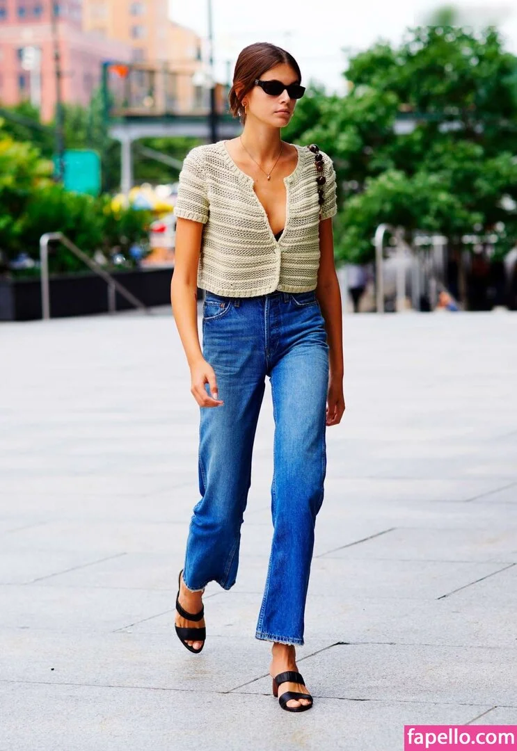 Özgü Kaya Onlyfans Photo Gallery 