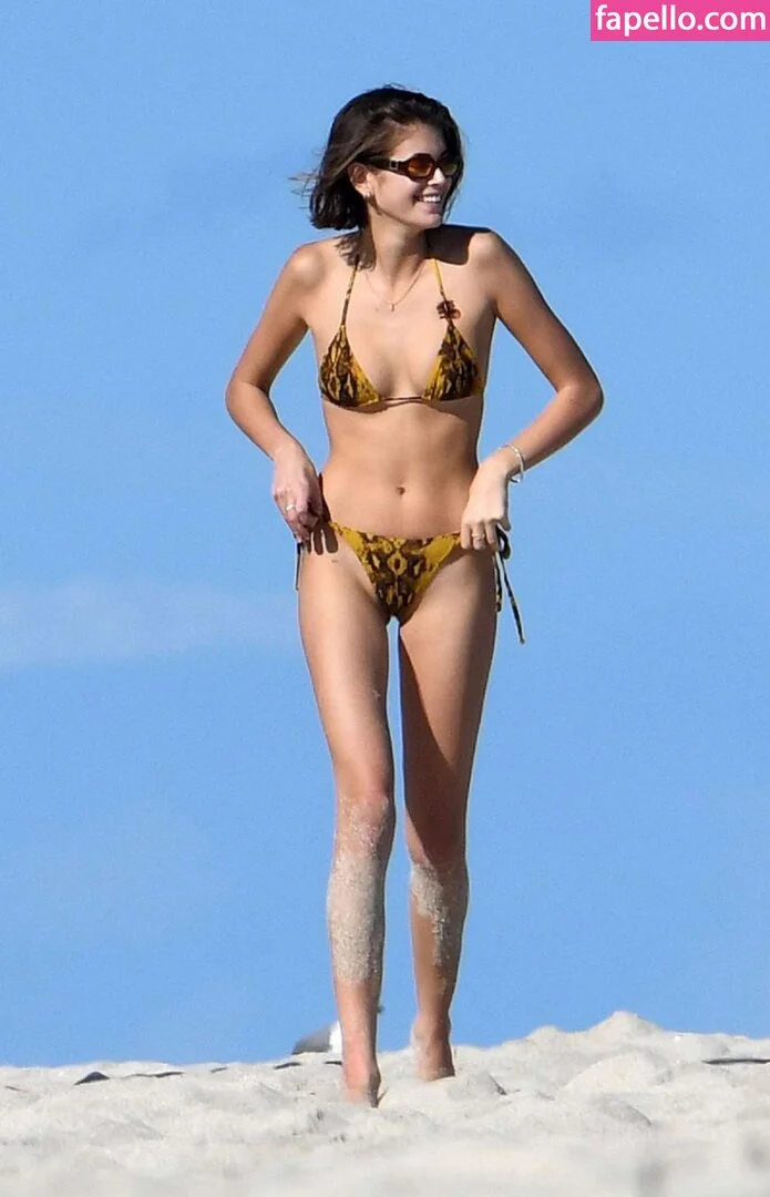 Özgü Kaya Onlyfans Photo Gallery 