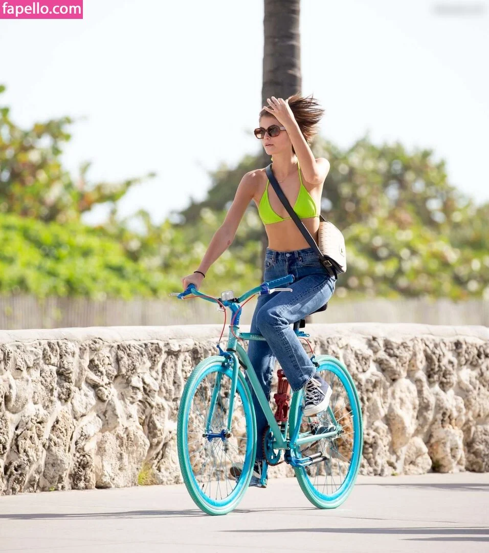 Özgü Kaya Onlyfans Photo Gallery 