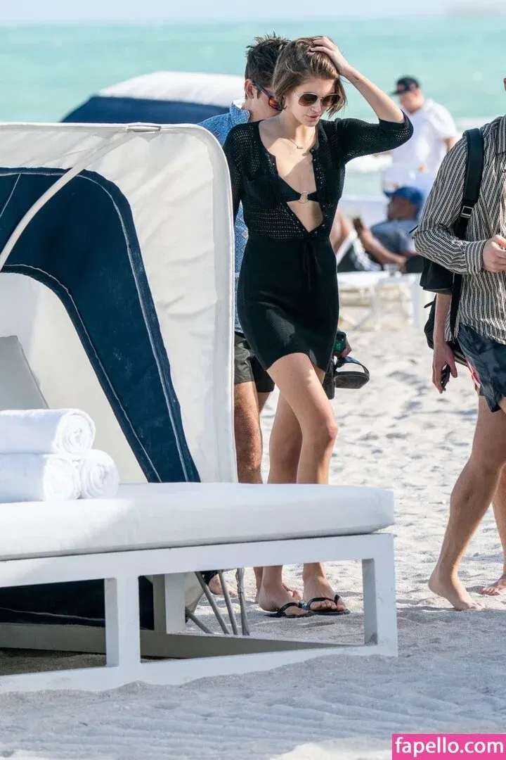 Özgü Kaya Onlyfans Photo Gallery 