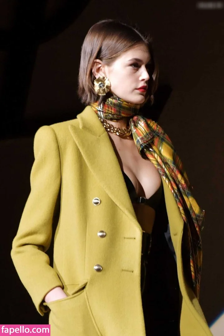 Özgü Kaya Onlyfans Photo Gallery 