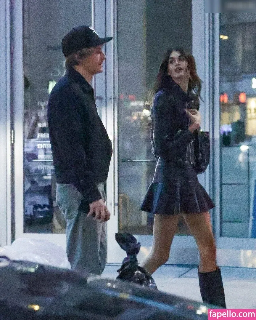 Özgü Kaya Onlyfans Photo Gallery 