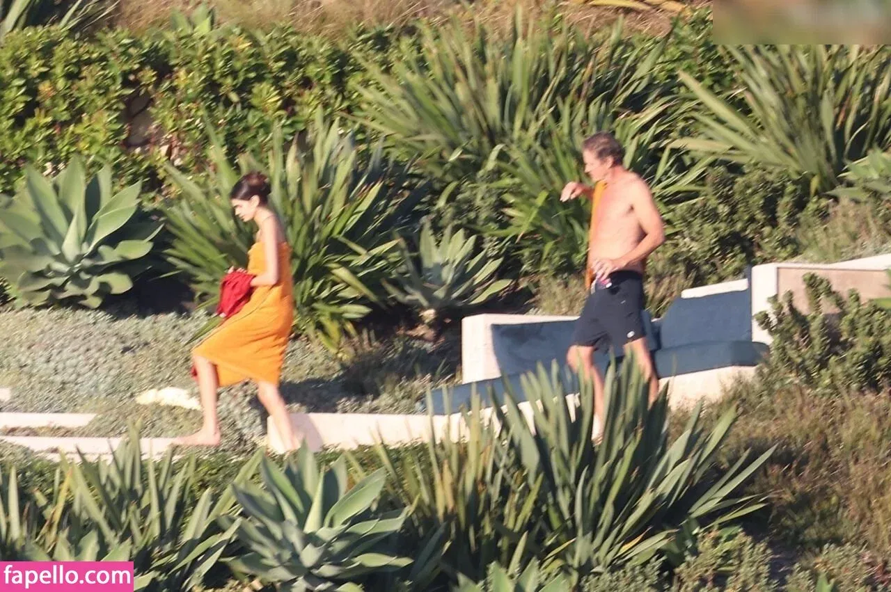 Özgü Kaya Onlyfans Photo Gallery 