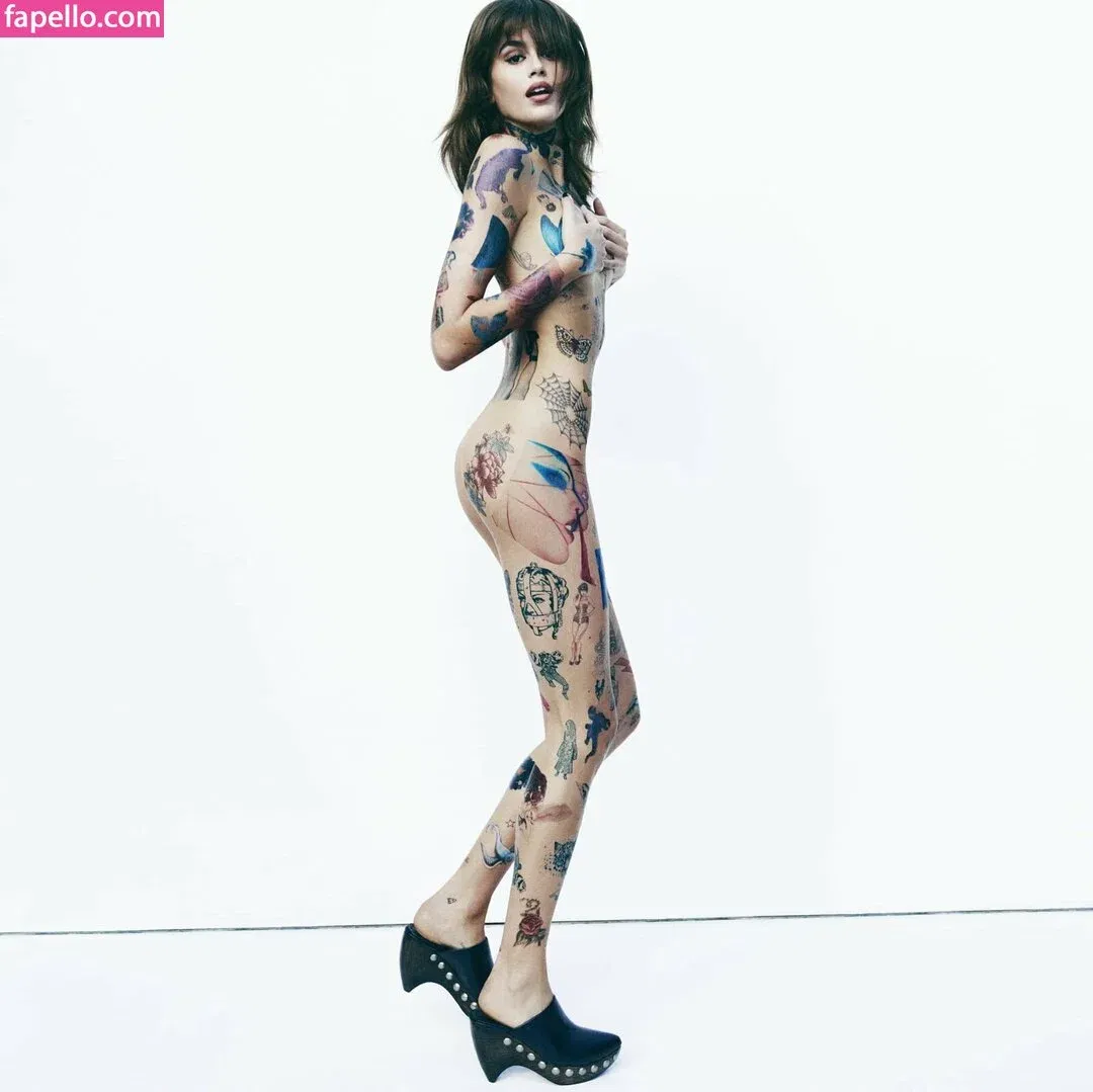 Özgü Kaya Onlyfans Photo Gallery 