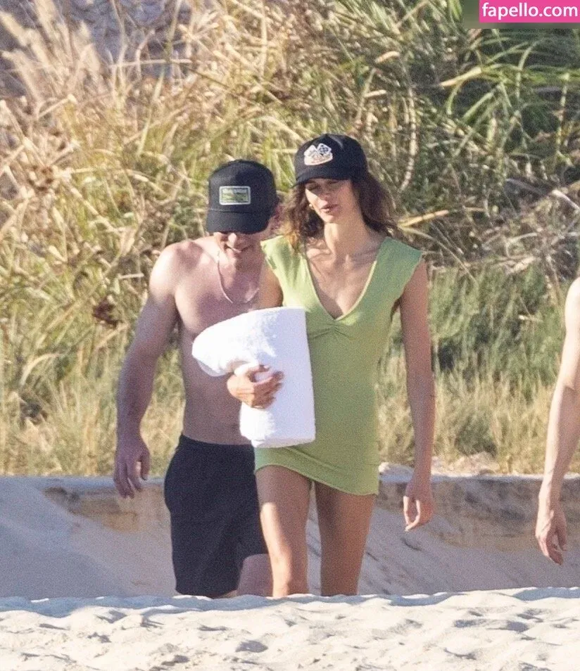 Özgü Kaya Onlyfans Photo Gallery 