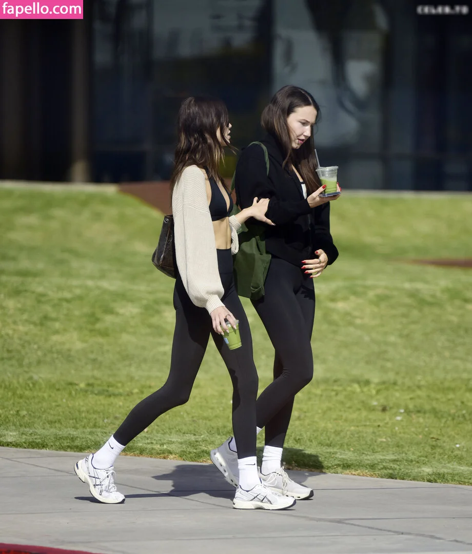 Özgü Kaya Onlyfans Photo Gallery 