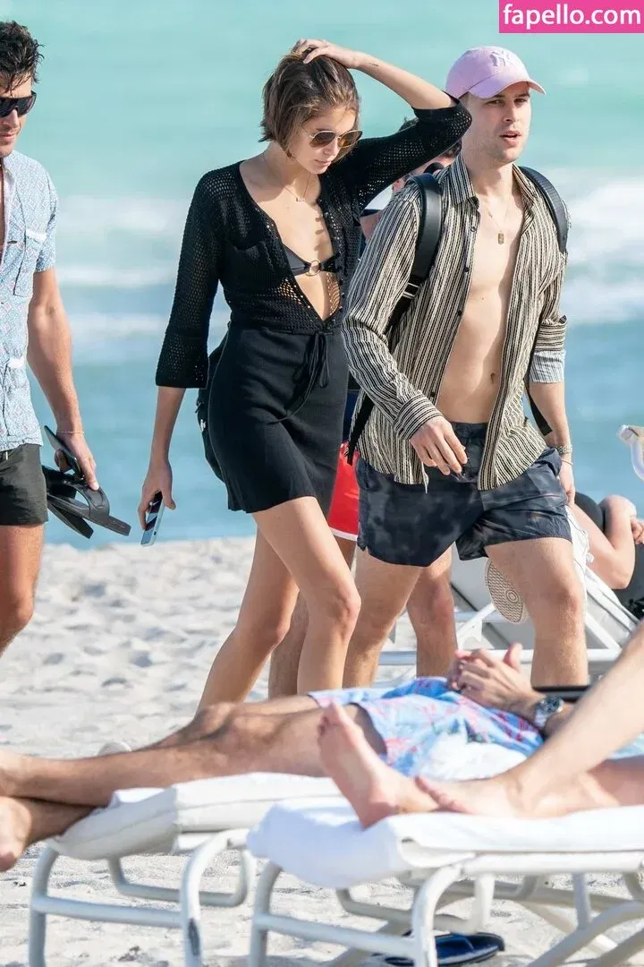 Özgü Kaya Onlyfans Photo Gallery 