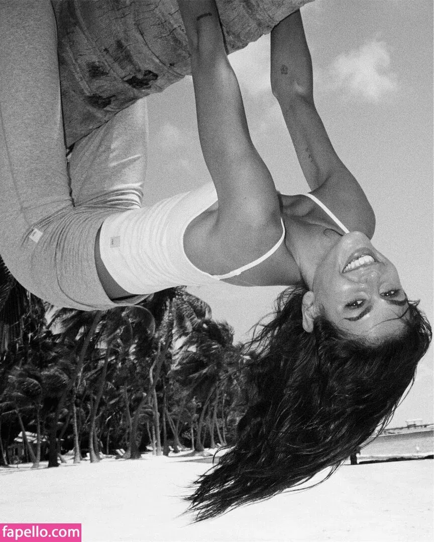 Özgü Kaya Onlyfans Photo Gallery 