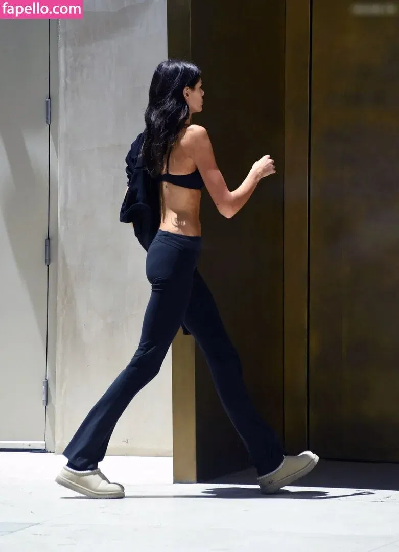 Özgü Kaya Onlyfans Photo Gallery 