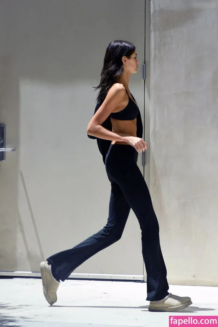 Özgü Kaya Onlyfans Photo Gallery 