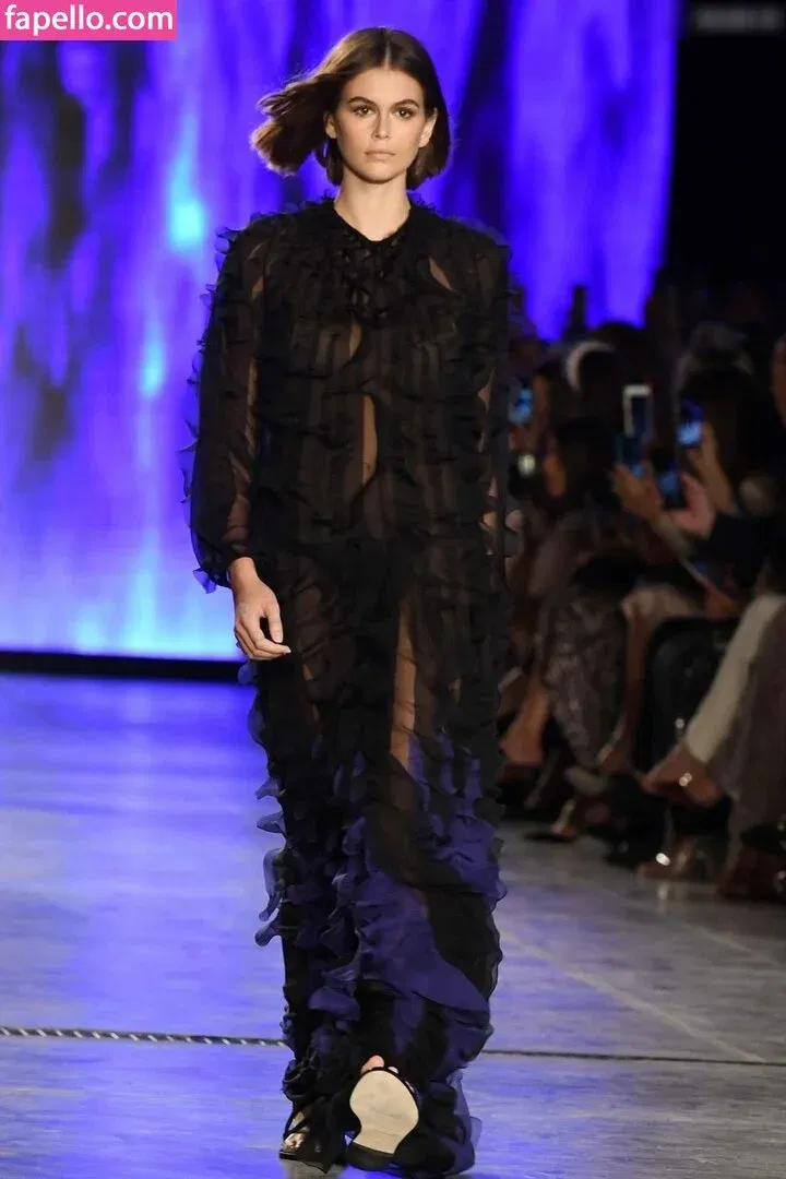 Özgü Kaya Onlyfans Photo Gallery 