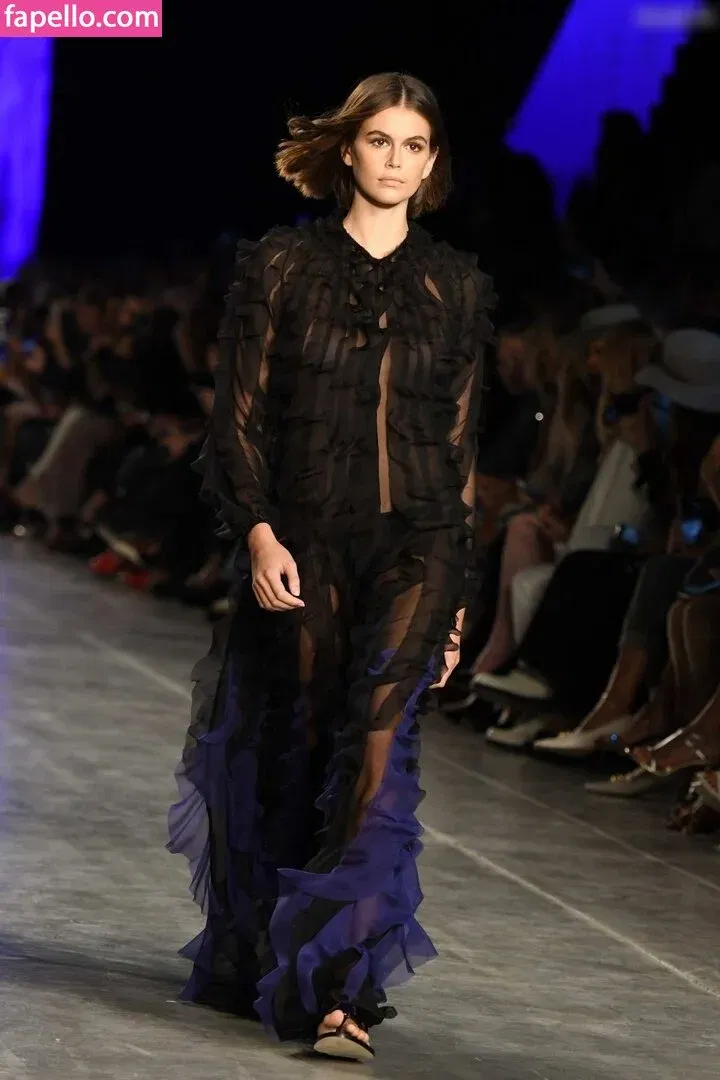 Özgü Kaya Onlyfans Photo Gallery 