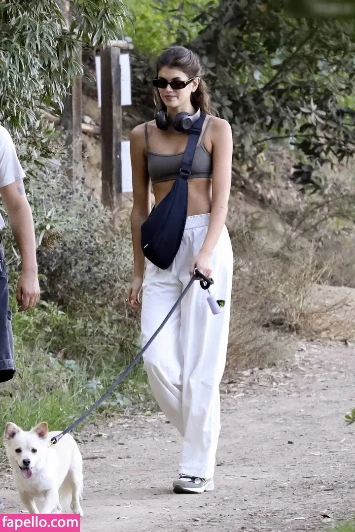 Özgü Kaya Onlyfans Photo Gallery 