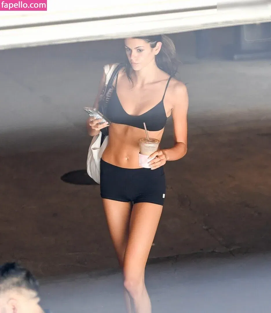 Özgü Kaya Onlyfans Photo Gallery 