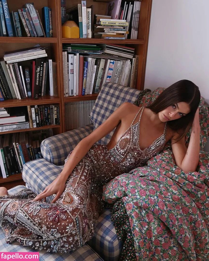 Özgü Kaya Onlyfans Photo Gallery 