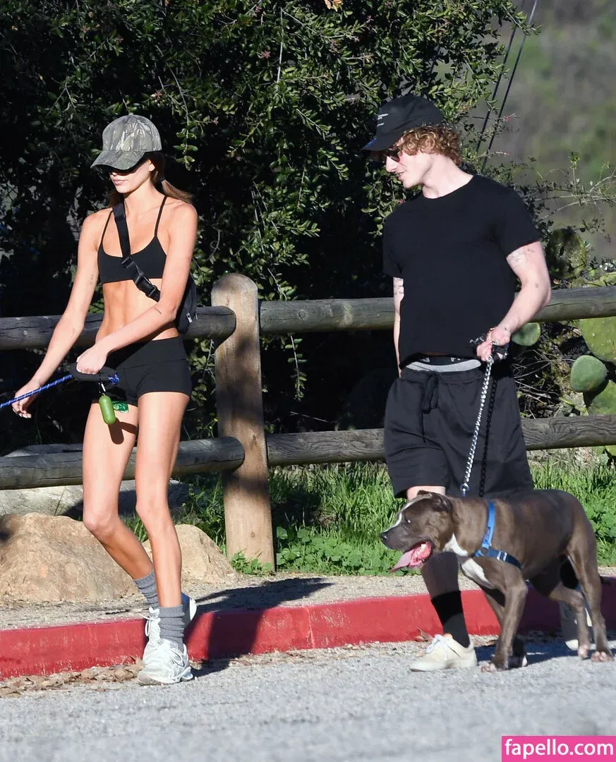 Özgü Kaya Onlyfans Photo Gallery 