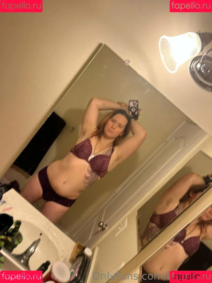 esprit_tv Onlyfans Photo Gallery 