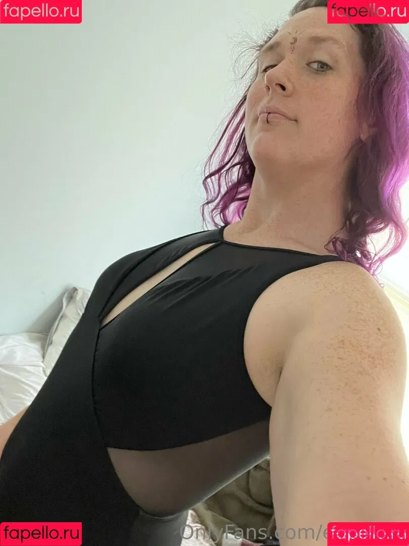 esprit_tv Onlyfans Photo Gallery 