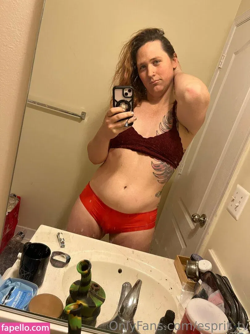 esprit_tv Onlyfans Photo Gallery 