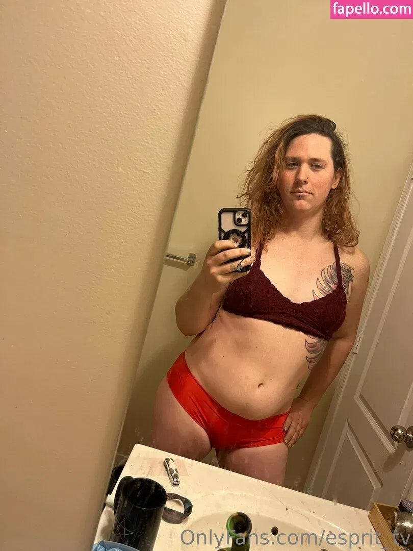 esprit_tv Onlyfans Photo Gallery 