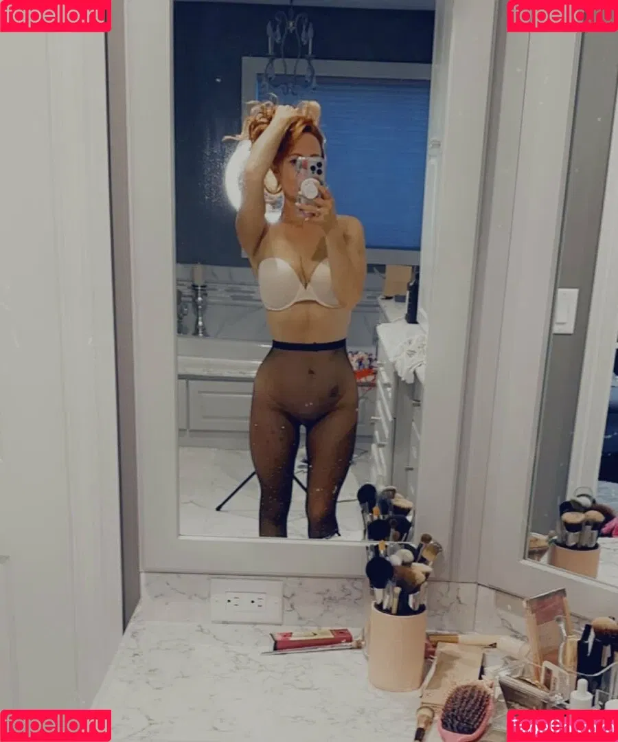 Dakota Blushing Onlyfans Photo Gallery 